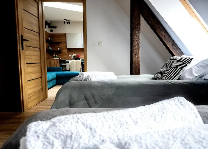 Na Lazarzu 12a Apartamento *