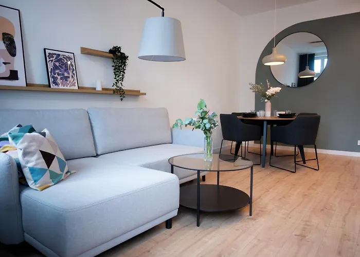 Na Lazarzu 12a Apartamento *