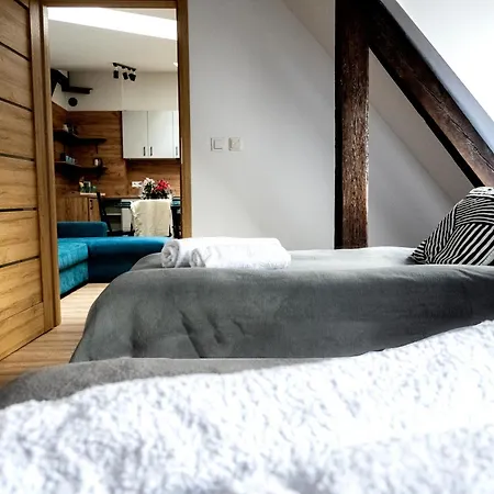 Na Lazarzu 12a Appartement *