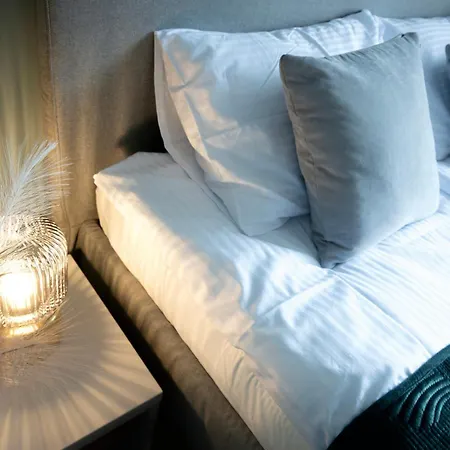 Appartement Na Lazarzu 12a *