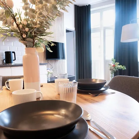 Appartement Na Lazarzu 12a *